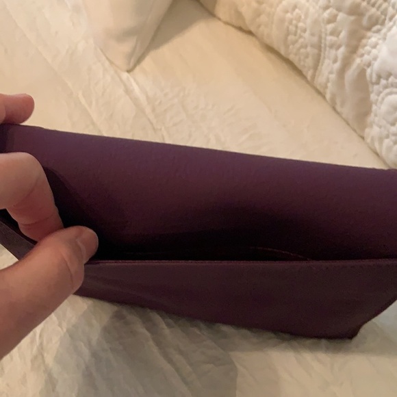 6. Handbag / Shoulder bag in Purple - Picture 8 of 12